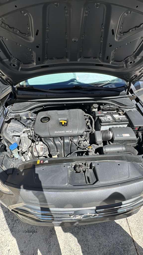 Hyundai Elantra 2018